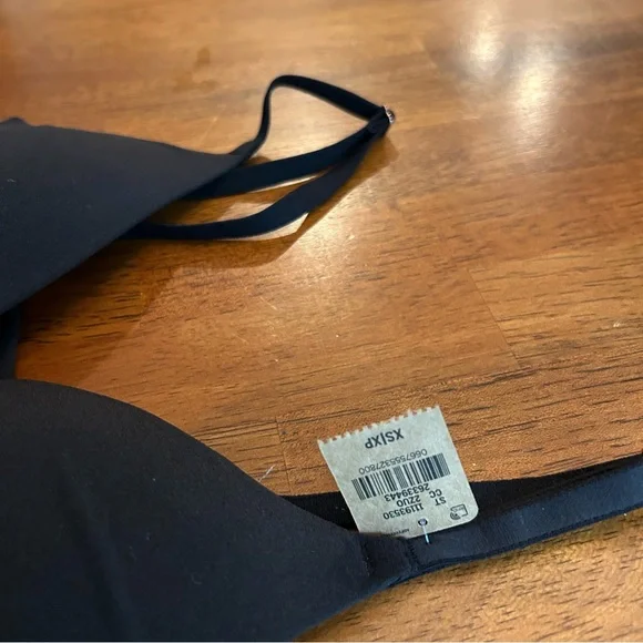 Victoria’s Secret PINK Wireless Loungebra – XS
🖤 New with tags | Black - Picture 6 of 9